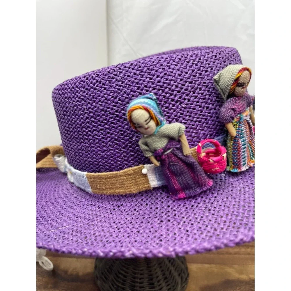 Hattie Carnegie hat artist